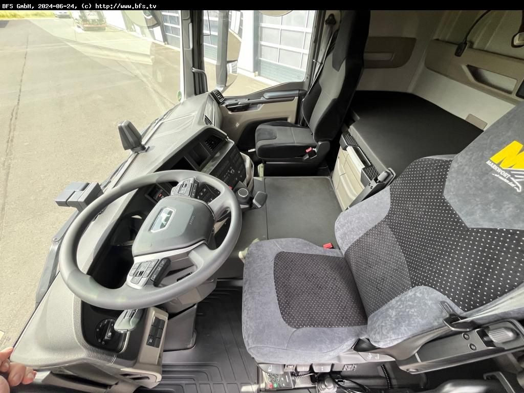 MAN TGS (TG3) 18.520 4x4 BL SA hohe Bauart, Kipphydr - Tahač: obrázek 4 MAN TGS (TG3) 18.520 4x4 BL SA hohe Bauart, Kipphydr - Tahač: obrázek 4