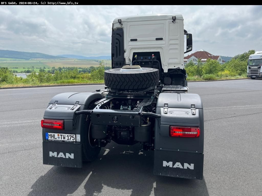 MAN TGS (TG3) 18.520 4x4 BL SA hohe Bauart, Kipphydr - Tahač: obrázek 2 MAN TGS (TG3) 18.520 4x4 BL SA hohe Bauart, Kipphydr - Tahač: obrázek 2