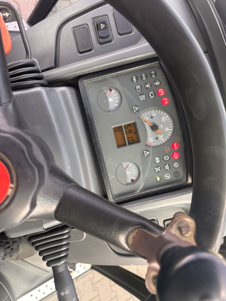 Traktor CLAAS NECTIS 257F: obrázek 13