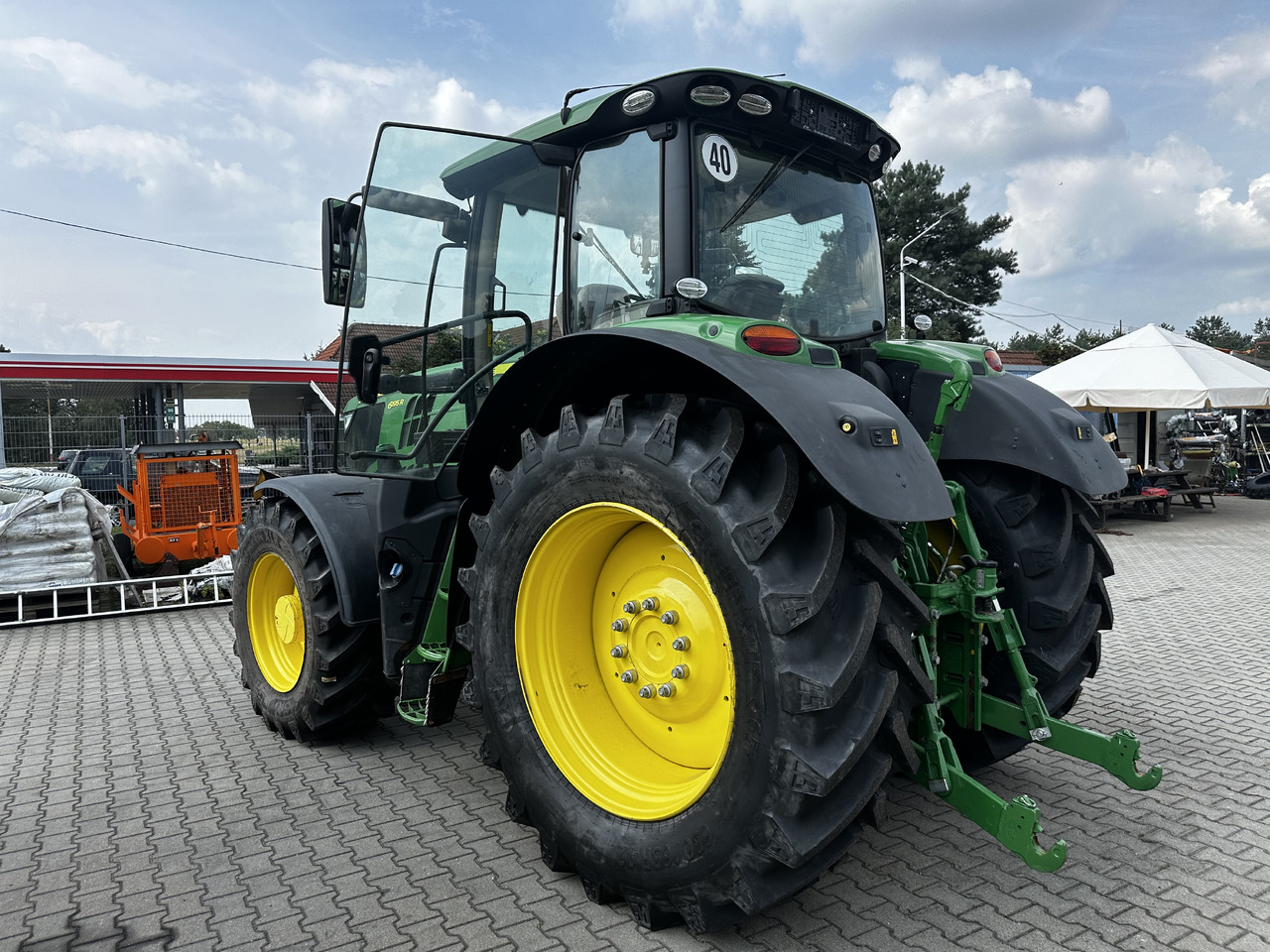 John Deere 6195R - Traktor: obrázek 5 John Deere 6195R - Traktor: obrázek 5