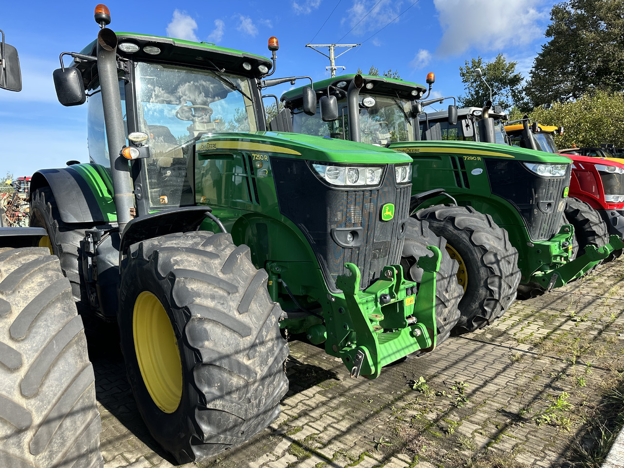 John Deere 7290R AutoPower 55 km/h ABS 310 PS GPS - Traktor: obrázek 3 John Deere 7290R AutoPower 55 km/h ABS 310 PS GPS - Traktor: obrázek 3