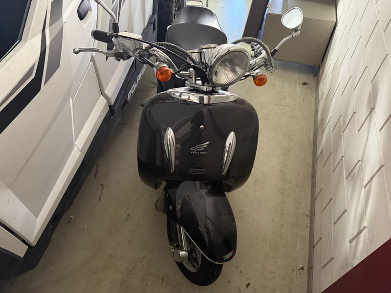 BENZHOU 50RETRO 50RETRO - Motocykl: obrázek 5 BENZHOU 50RETRO 50RETRO - Motocykl: obrázek 5