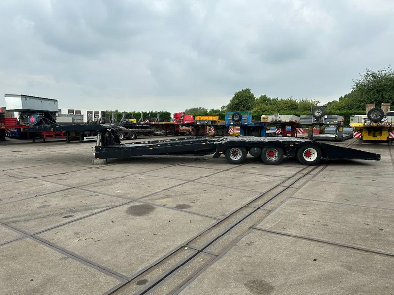Bodex 3 AXEL TRUCKTRANSPORTER - Návěs na přepravu automobilů: obrázek 1 Bodex 3 AXEL TRUCKTRANSPORTER - Návěs na přepravu automobilů: obrázek 1