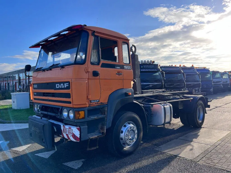 DAF 1900 TURBO 4X4 HOOKLIFT - Hákový nosič kontejnerů: obrázek 1 DAF 1900 TURBO 4X4 HOOKLIFT - Hákový nosič kontejnerů: obrázek 1
