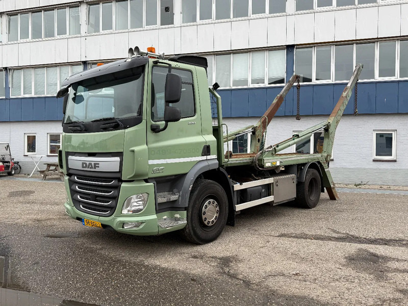 DAF CF 290 4X2 EURO 6 + MULTILIFT SKIPLOADER (HIAB) - Ramenový nosič kontajnerov: obrázek 1 DAF CF 290 4X2 EURO 6 + MULTILIFT SKIPLOADER (HIAB) - Ramenový nosič kontajnerov: obrázek 1