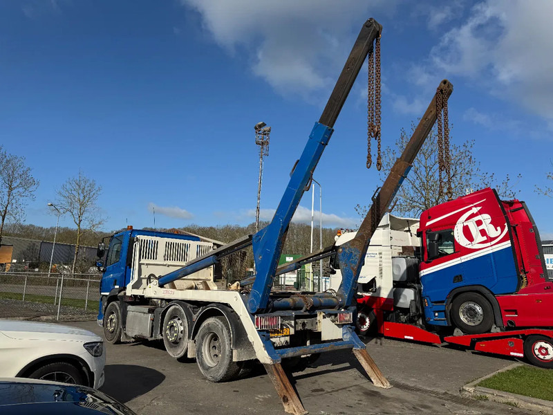 DAF CF 400 6X2 - EURO 6 + VDL P-18 + REMOTE + LIFT AXLE - Ramenový nosič kontajnerov: obrázek 5 DAF CF 400 6X2 - EURO 6 + VDL P-18 + REMOTE + LIFT AXLE - Ramenový nosič kontajnerov: obrázek 5