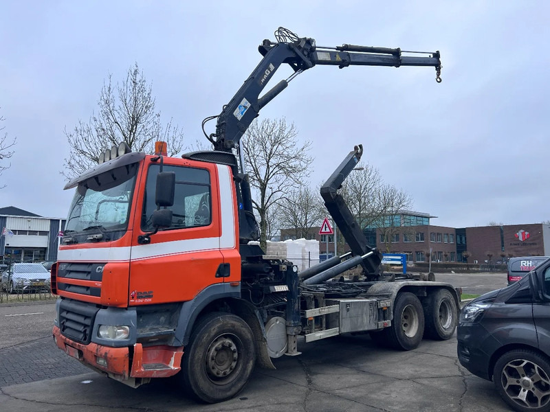 DAF CF 85.380 6X2 + MKG 141 A2 CRANE + 20 TON HOOKLIFT - EURO 3 - MANUAL GEAR - 10 TYRES - Hákový nosič kontejnerů, Auto s hydraulickou rukou: obrázek 1 DAF CF 85.380 6X2 + MKG 141 A2 CRANE + 20 TON HOOKLIFT - EURO 3 - MANUAL GEAR - 10 TYRES - Hákový nosič kontejnerů, Auto s hydraulickou rukou: obrázek 1