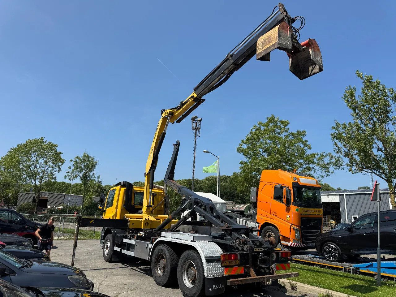 DAF CF 85.410 6X4 - EURO 5 + PALFINGER PK15500 + REM - Hákový nosič kontejnerů, Auto s hydraulickou rukou: obrázek 4 DAF CF 85.410 6X4 - EURO 5 + PALFINGER PK15500 + REM - Hákový nosič kontejnerů, Auto s hydraulickou rukou: obrázek 4
