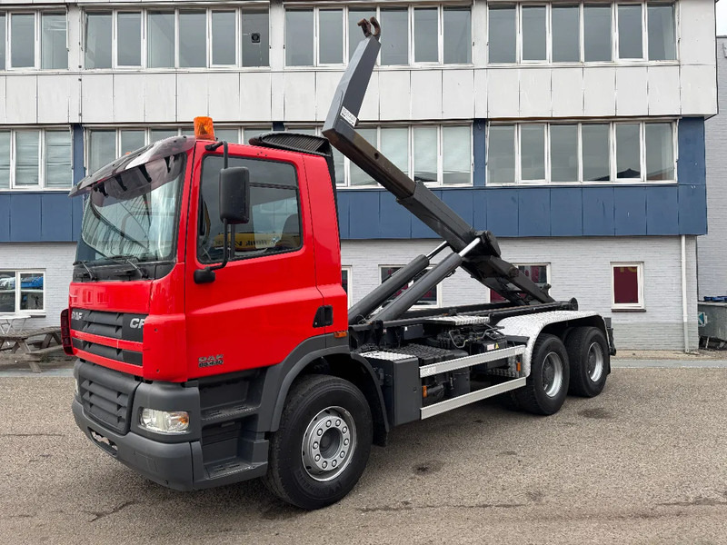 DAF CF 85.430 6X4 EURO 3 FULL STEEL VDL 25 TON - Hákový nosič kontejnerů: obrázek 1 DAF CF 85.430 6X4 EURO 3 FULL STEEL VDL 25 TON - Hákový nosič kontejnerů: obrázek 1