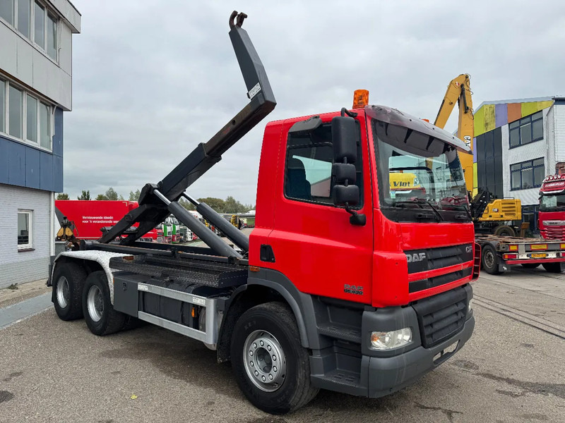 DAF CF 85.430 6X4 EURO 3 FULL STEEL VDL 25 TON - Hákový nosič kontejnerů: obrázek 2 DAF CF 85.430 6X4 EURO 3 FULL STEEL VDL 25 TON - Hákový nosič kontejnerů: obrázek 2