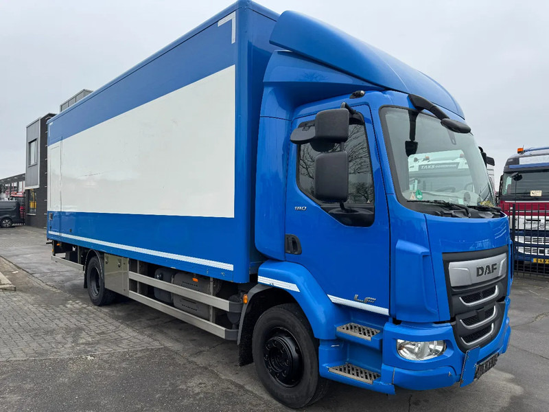 DAF LF 180 4X2 - EURO 6 + DHOLLANDIA LIFT + TÜV 09-2025 - Skříňový nákladní auto: obrázek 3 DAF LF 180 4X2 - EURO 6 + DHOLLANDIA LIFT + TÜV 09-2025 - Skříňový nákladní auto: obrázek 3