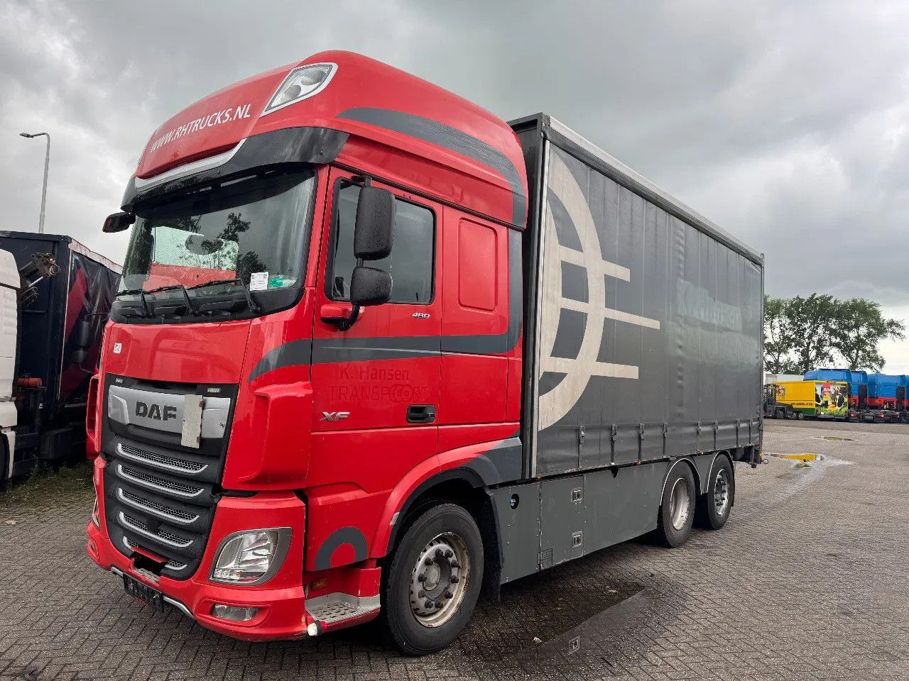 DAF XF 480 6X2 EURO 6 2018AUTOMATIC DAF XF 480 6X2 EURO 6 2018 AUTOMATIC - Plachtový nákladní auto: obrázek 1 DAF XF 480 6X2 EURO 6 2018AUTOMATIC DAF XF 480 6X2 EURO 6 2018 AUTOMATIC - Plachtový nákladní auto: obrázek 1