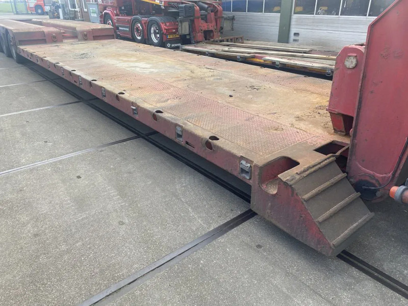 Doll 4 AXEL STEERING 66200 TON - Podvalníkový návěs: obrázek 4 Doll 4 AXEL STEERING 66200 TON - Podvalníkový návěs: obrázek 4