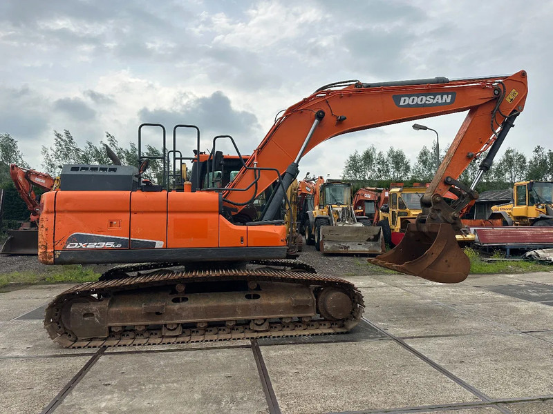 Doosan DX235LC 5 -  ONLY 4226 HOURS - - Pásové rýpadlo: obrázek 2 Doosan DX235LC 5 -  ONLY 4226 HOURS - - Pásové rýpadlo: obrázek 2