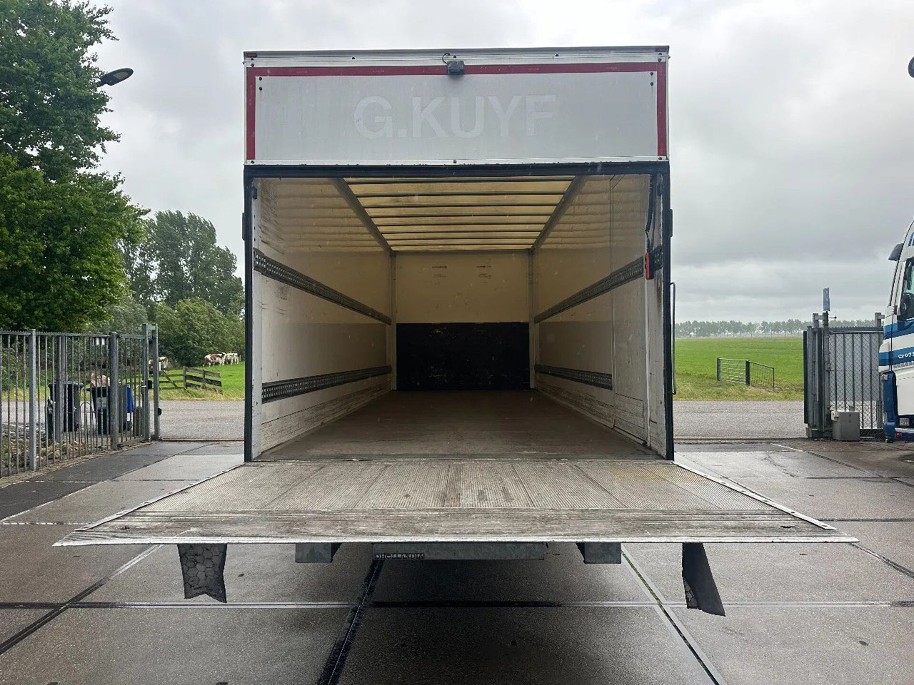 Iveco ML 120 -220 L, DHOLLANDIA LIFT, BOX 726X250X240 - Skříňový nákladní auto: obrázek 5 Iveco ML 120 -220 L, DHOLLANDIA LIFT, BOX 726X250X240 - Skříňový nákladní auto: obrázek 5