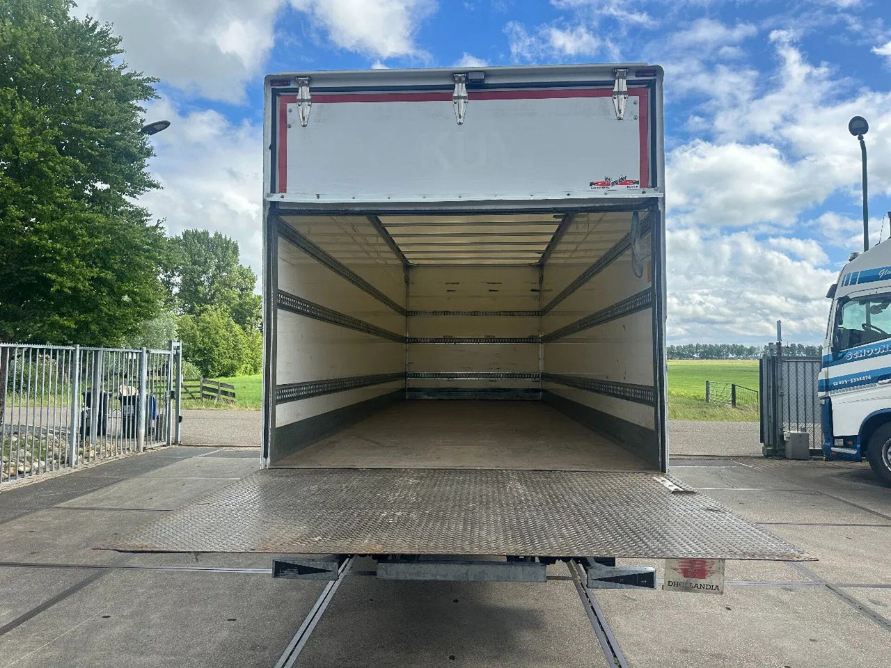 Iveco ML 150 -220, DHOLLANDIA LIFT, BOX 760X250X250 CM - Skříňový nákladní auto: obrázek 5 Iveco ML 150 -220, DHOLLANDIA LIFT, BOX 760X250X250 CM - Skříňový nákladní auto: obrázek 5