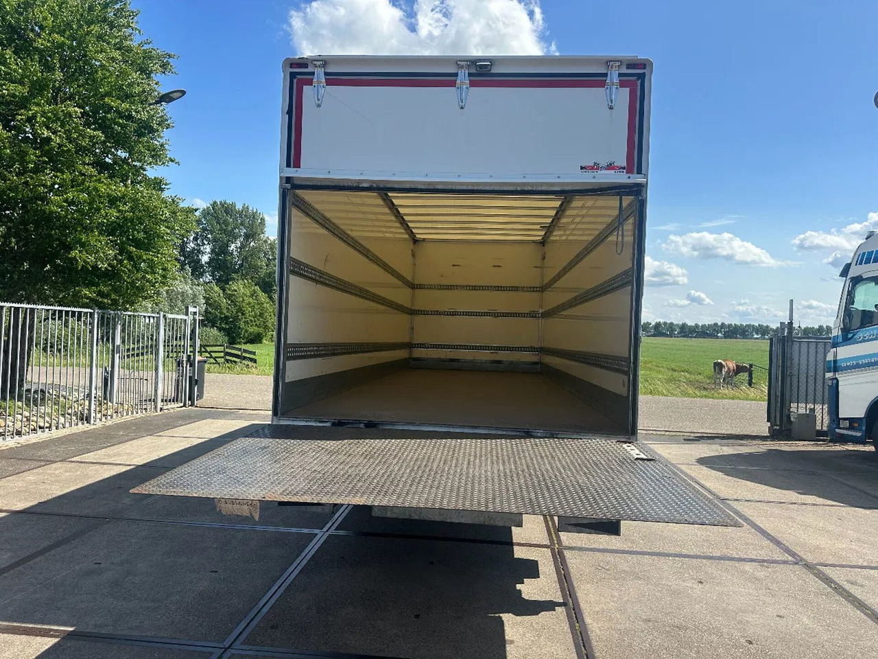 Iveco ML 150 -220, DHOLLANDIA LIFT, BOX 760X250X250 CM - Skříňový nákladní auto: obrázek 5 Iveco ML 150 -220, DHOLLANDIA LIFT, BOX 760X250X250 CM - Skříňový nákladní auto: obrázek 5