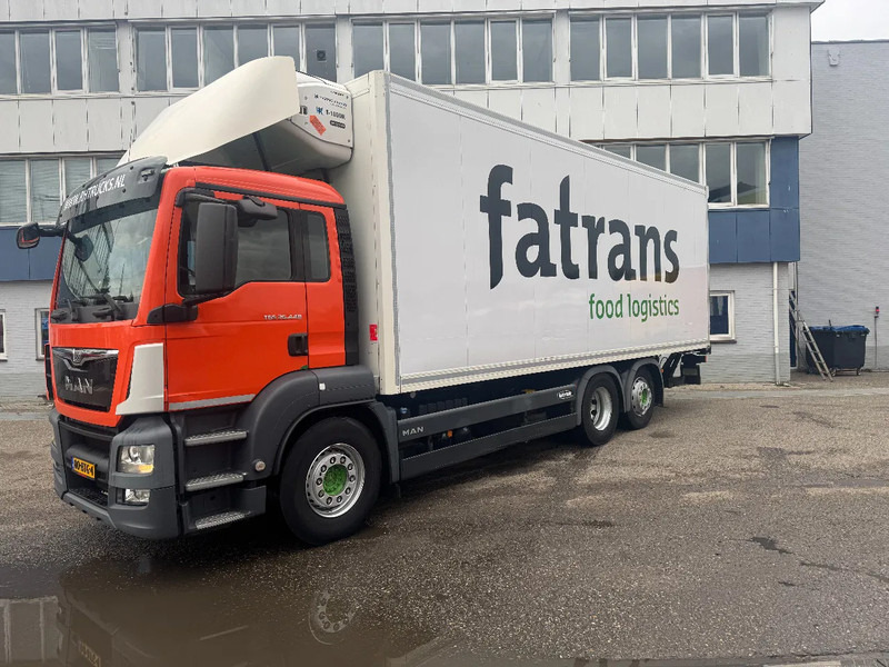 MAN TGS 26.440 6X2 EURO 6 THERMO KING + LOAD LIFT - Chladírenský nákladní automobil: obrázek 1 MAN TGS 26.440 6X2 EURO 6 THERMO KING + LOAD LIFT - Chladírenský nákladní automobil: obrázek 1