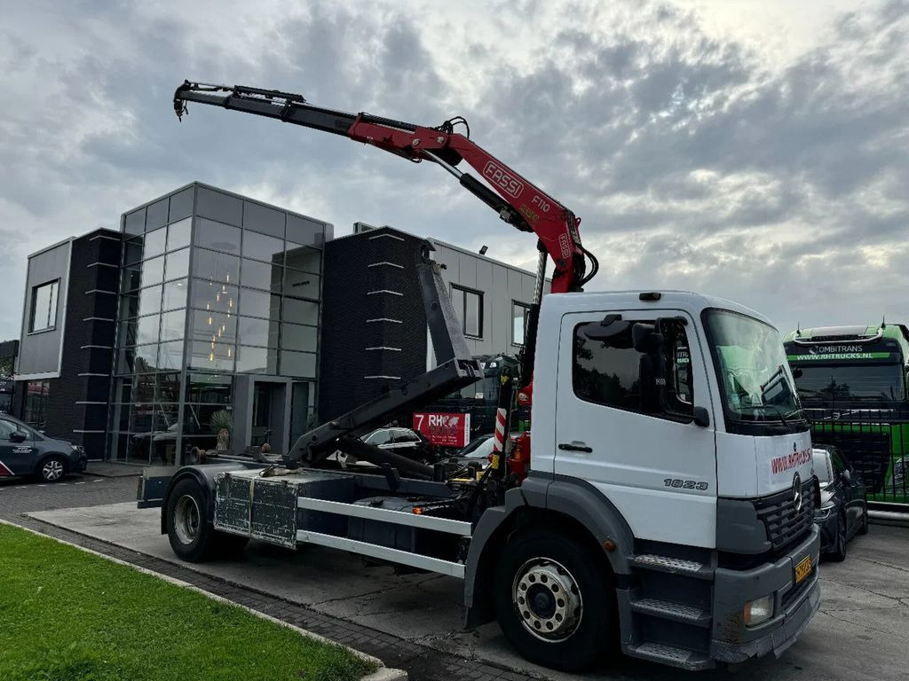 Mercedes-Benz LS 1923 ATEGO + 2011 FASSI F110 + 2011 VDS HOOKL - Hákový nosič kontejnerů, Auto s hydraulickou rukou: obrázek 3 Mercedes-Benz LS 1923 ATEGO + 2011 FASSI F110 + 2011 VDS HOOKL - Hákový nosič kontejnerů, Auto s hydraulickou rukou: obrázek 3