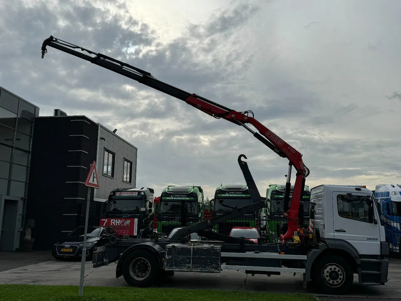 Mercedes-Benz LS 1923 ATEGO + 2011 FASSI F110 + 2011 VDS HOOKLIFT - Hákový nosič kontejnerů, Auto s hydraulickou rukou: obrázek 4 Mercedes-Benz LS 1923 ATEGO + 2011 FASSI F110 + 2011 VDS HOOKLIFT - Hákový nosič kontejnerů, Auto s hydraulickou rukou: obrázek 4