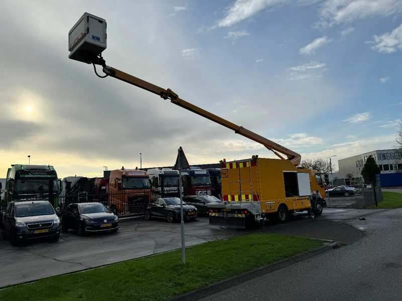 Volvo FL 240 4X2 DANILIFT WDT 180S ONLY 327.000 KM - Nákladní auto: obrázek 4 Volvo FL 240 4X2 DANILIFT WDT 180S ONLY 327.000 KM - Nákladní auto: obrázek 4