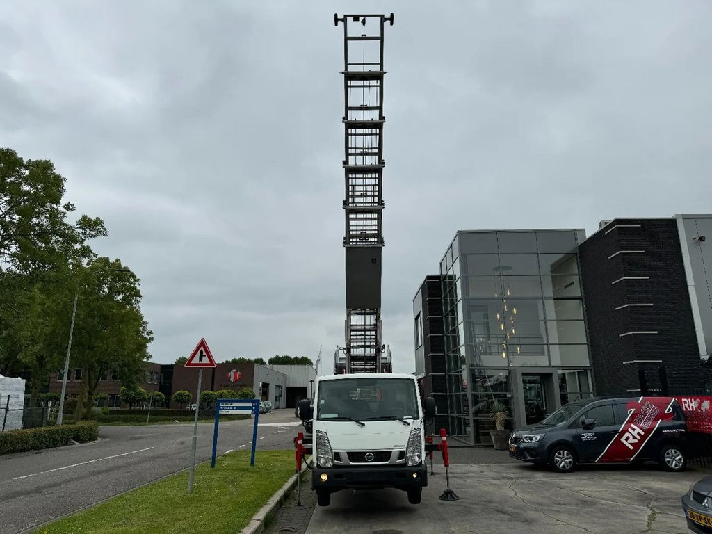 Autoplošina Nissan 3X UNIT CABSTAR 35.13 EURO 6 + LIFT 25 METER + R: obrázek 10