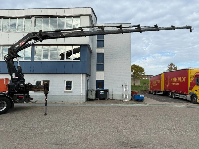 Renault Premium 430 8X4 EEV + HIAB 477 E-7 HIPRO + REMOTE - Auto s hydraulickou rukou: obrázek 4 Renault Premium 430 8X4 EEV + HIAB 477 E-7 HIPRO + REMOTE - Auto s hydraulickou rukou: obrázek 4