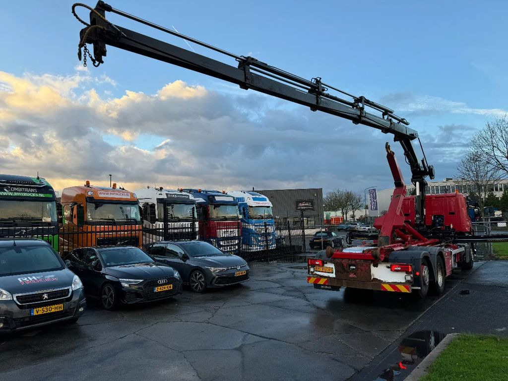 Scania P320 6X2 - EURO 6 + HIAB XS 144 HIPRO + REMOTE + - Hákový nosič kontejnerů, Auto s hydraulickou rukou: obrázek 4 Scania P320 6X2 - EURO 6 + HIAB XS 144 HIPRO + REMOTE + - Hákový nosič kontejnerů, Auto s hydraulickou rukou: obrázek 4