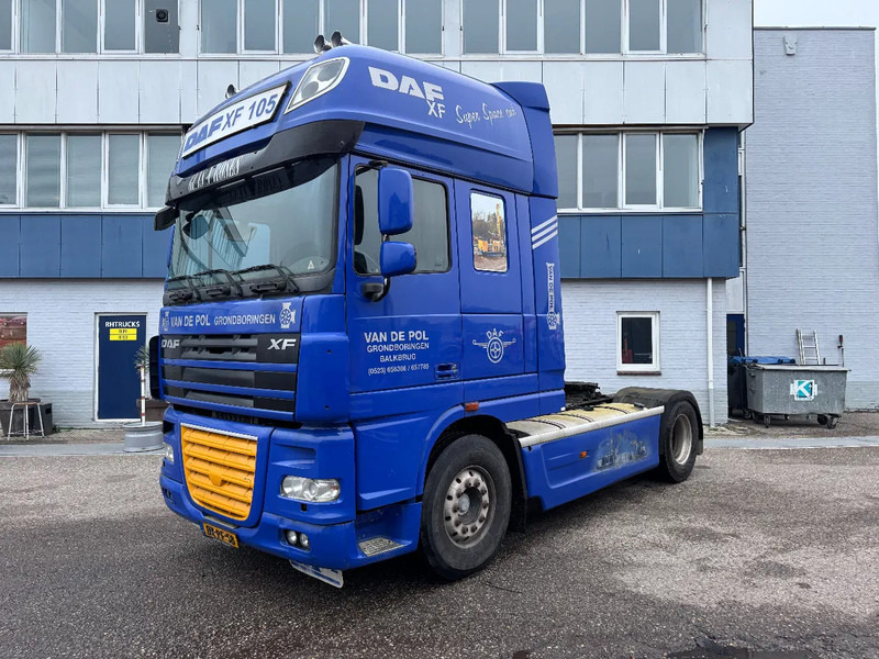 DAF XF 105.460 4X2 SKIRTS EURO 5 ONLY 770.446 KM HOLLAND TRUCK - Tahač: obrázek 1 DAF XF 105.460 4X2 SKIRTS EURO 5 ONLY 770.446 KM HOLLAND TRUCK - Tahač: obrázek 1
