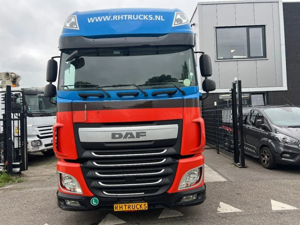 DAF XF 440 4X2 - EURO 6 - MEGA - Tahač: obrázek 2 DAF XF 440 4X2 - EURO 6 - MEGA - Tahač: obrázek 2
