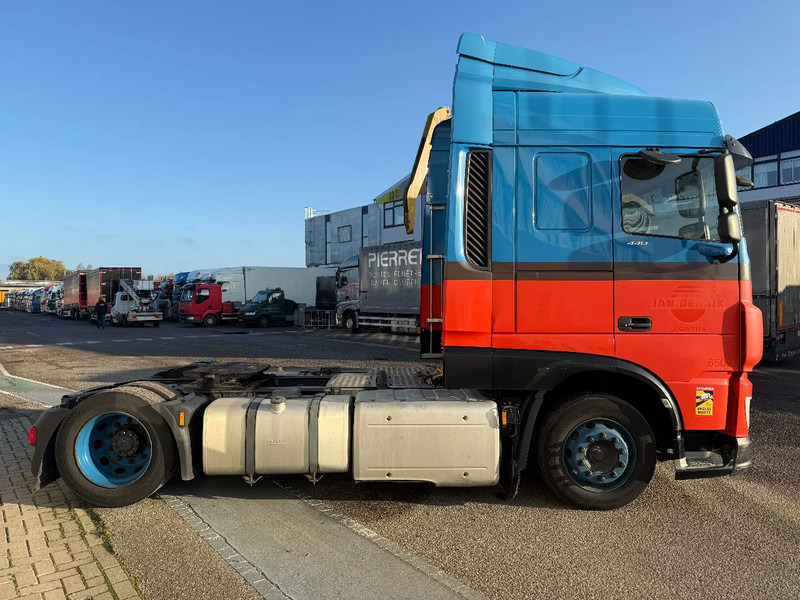 DAF XF 440 4X2 EURO 6 MEGA - ONLY 706.274 KM - Tahač: obrázek 4 DAF XF 440 4X2 EURO 6 MEGA - ONLY 706.274 KM - Tahač: obrázek 4