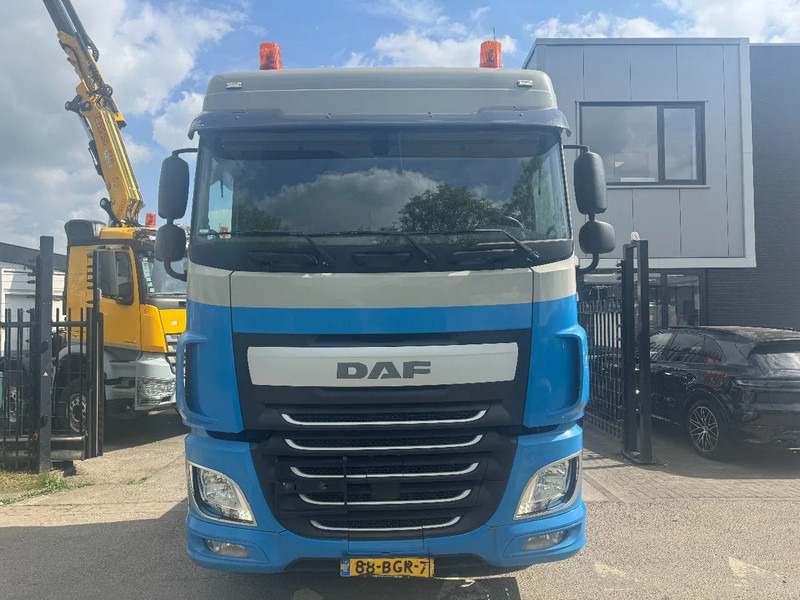 DAF XF 440 6X2 EURO 6 LIFT AXLE AIRCO - Tahač: obrázek 2 DAF XF 440 6X2 EURO 6 LIFT AXLE AIRCO - Tahač: obrázek 2