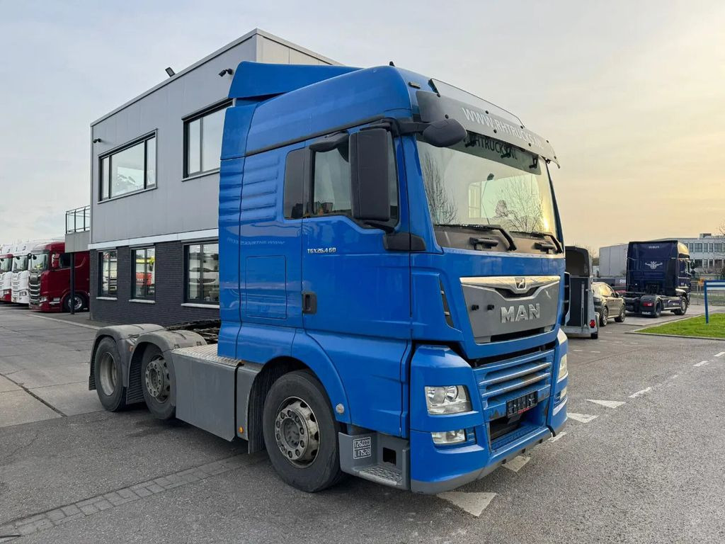 MAN TGX 26.460 6X2 EURO 6 - Tahač: obrázek 3 MAN TGX 26.460 6X2 EURO 6 - Tahač: obrázek 3