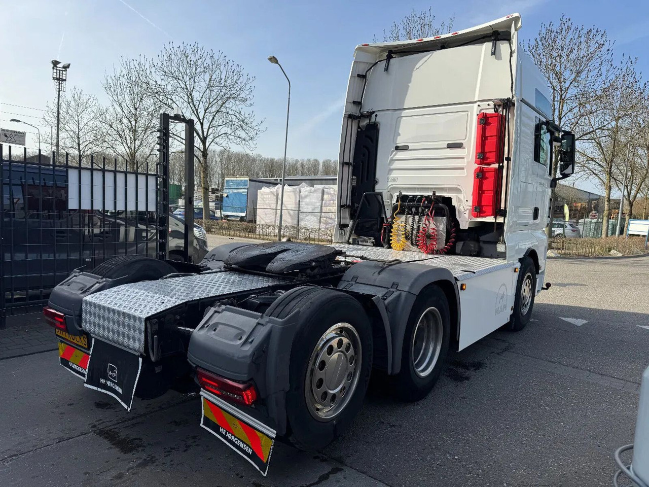 MAN TGX 26.500 6X2 - EURO 6 + LIFTING AXLE - Tahač: obrázek 4 MAN TGX 26.500 6X2 - EURO 6 + LIFTING AXLE - Tahač: obrázek 4