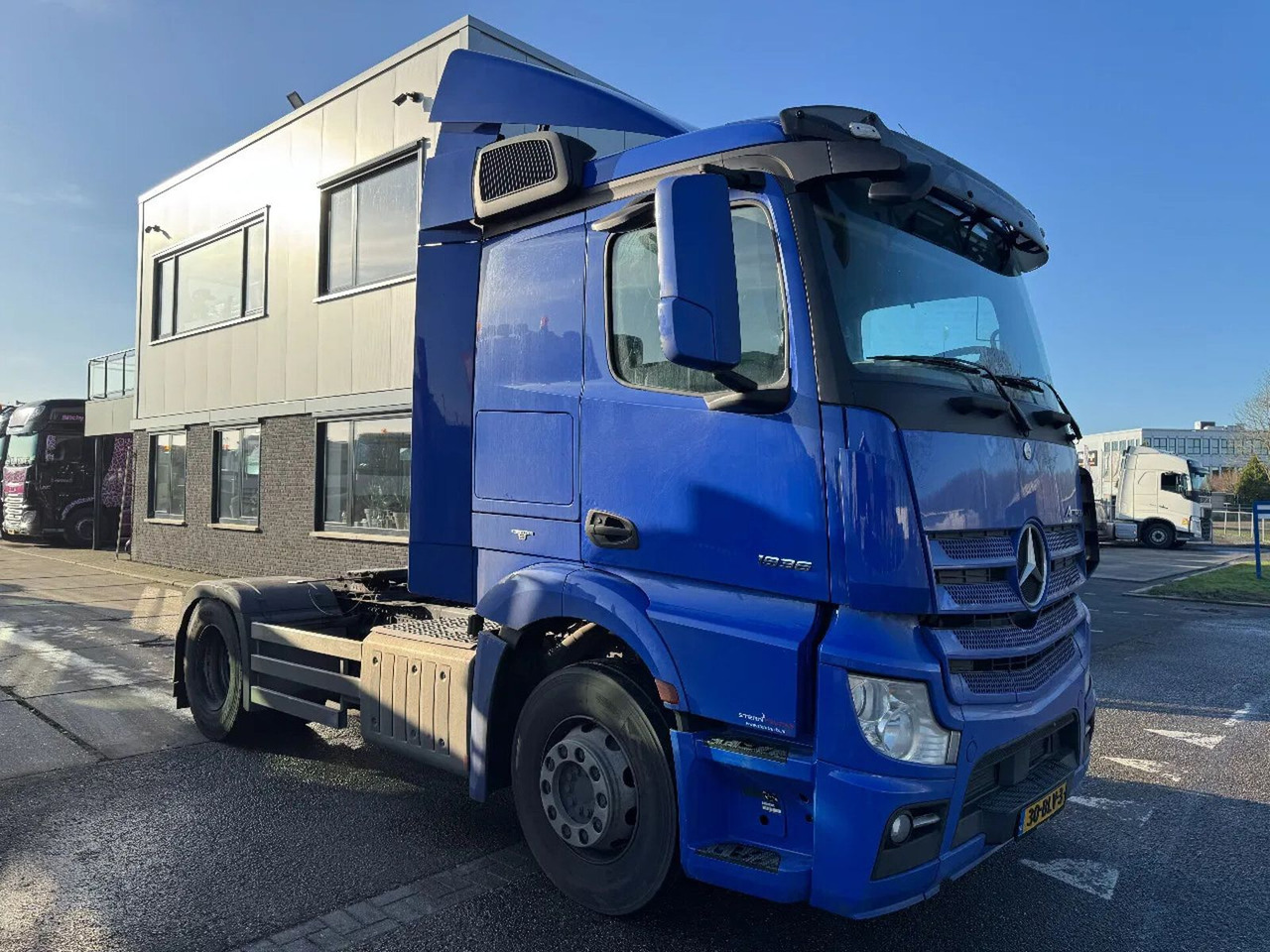 Mercedes-Benz Actros 1836 4X2 - EURO 6 + TÜV 09-2025 - Tahač: obrázek 3 Mercedes-Benz Actros 1836 4X2 - EURO 6 + TÜV 09-2025 - Tahač: obrázek 3
