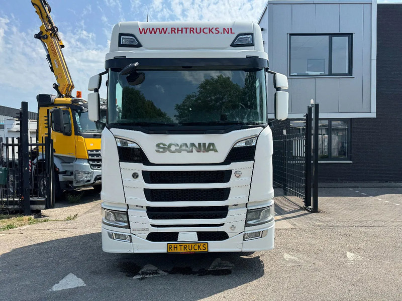 Scania R580 V8 NGS 6X4 EURO 6 RETARDER - Tahač: obrázek 2 Scania R580 V8 NGS 6X4 EURO 6 RETARDER - Tahač: obrázek 2