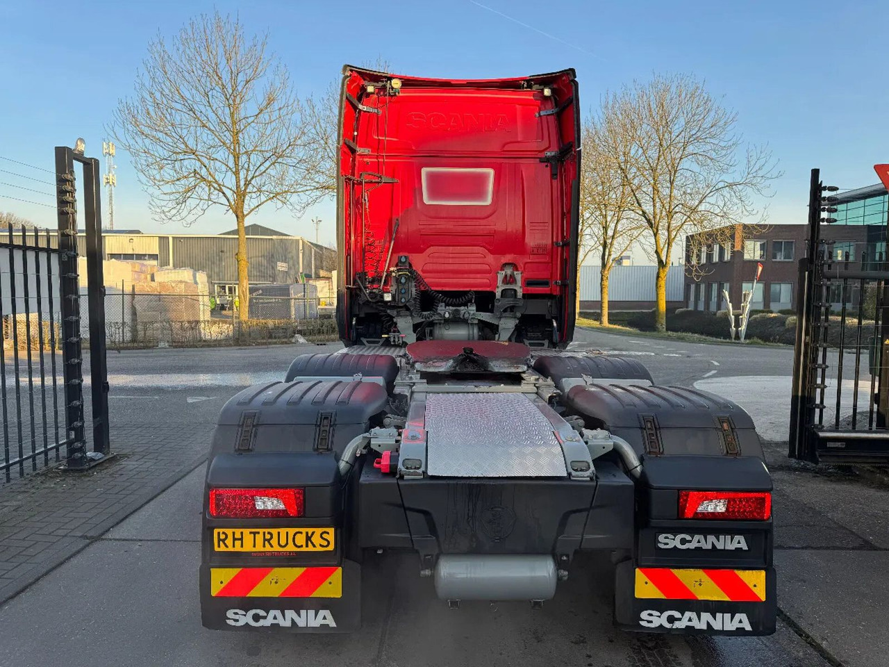 Scania S500 6X2 - EURO 6 + LIFT AXLE Scania S500 6X2 - EURO 6 + LIFT AXLE - Tahač: obrázek 5 Scania S500 6X2 - EURO 6 + LIFT AXLE Scania S500 6X2 - EURO 6 + LIFT AXLE - Tahač: obrázek 5