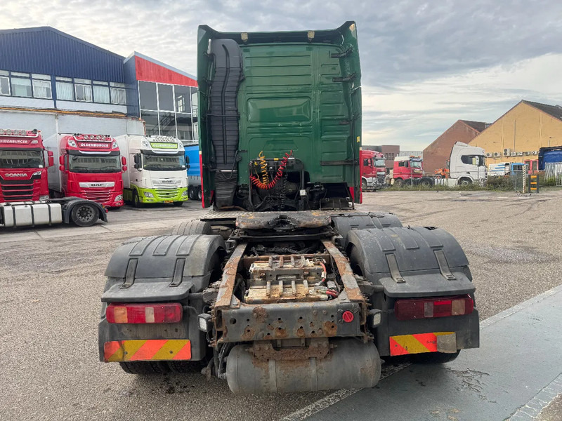 Tahač Volvo FH 13.460 6X2 LIFTING / STEERING AXLE: obrázek 6