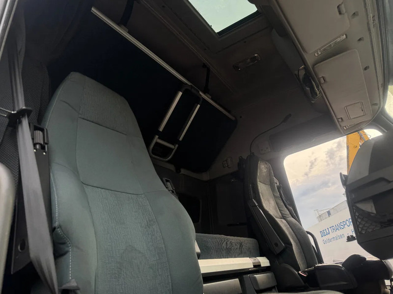 Tahač Volvo FH 13.460 6X2 LIFTING / STEERING AXLE: obrázek 9