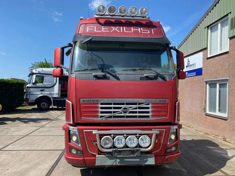 Volvo FH 16.700 FH16-700 8X4 140 TON FULL STEEL - Tahač: obrázek 3 Volvo FH 16.700 FH16-700 8X4 140 TON FULL STEEL - Tahač: obrázek 3