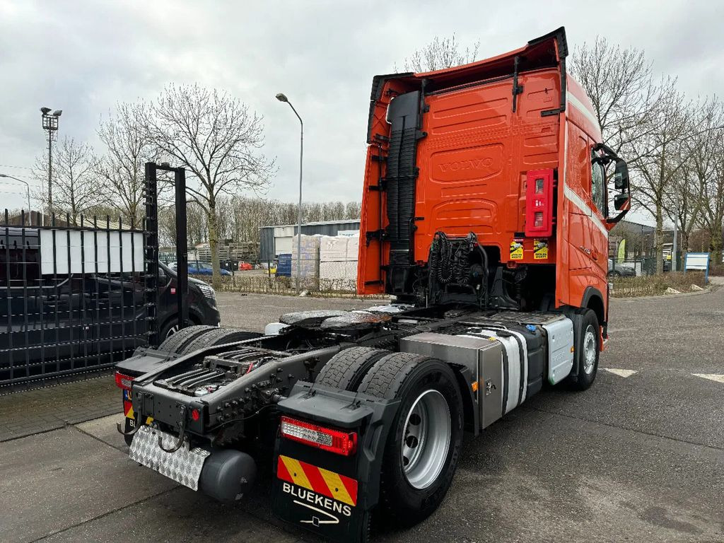 Volvo FH 460 4X2 EURO 6 PARK COOL TÜV TILL 10-2025 - Tahač: obrázek 5 Volvo FH 460 4X2 EURO 6 PARK COOL TÜV TILL 10-2025 - Tahač: obrázek 5