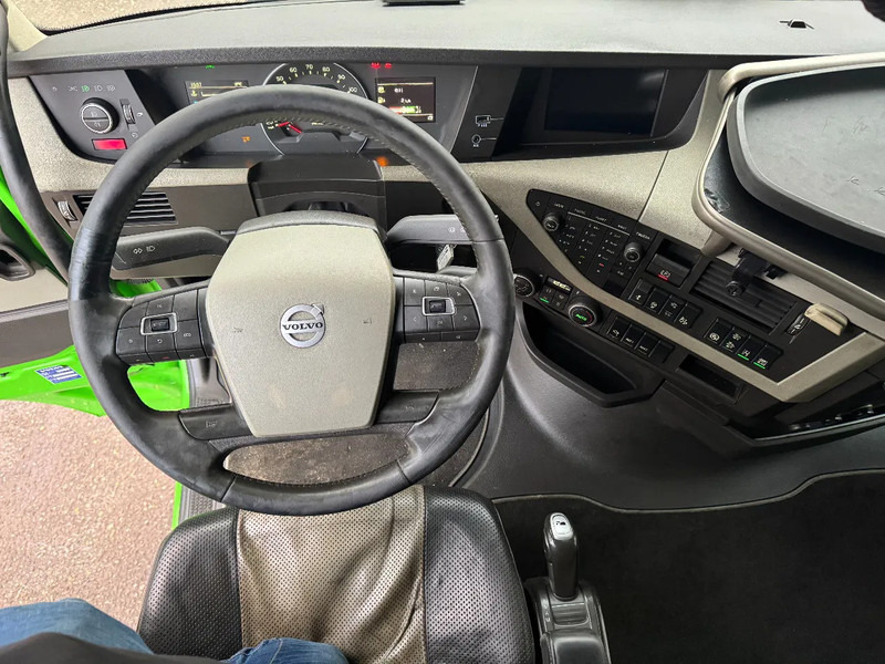 Tahač Volvo FH 460 6X2 EURO 6 HYDRAULIC: obrázek 16 Tahač Volvo FH 460 6X2 EURO 6 HYDRAULIC: obrázek 16