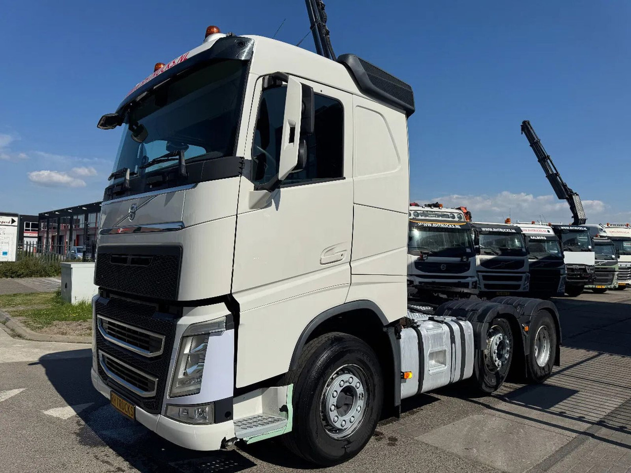 Volvo FH 460 6X2 - EURO 6 + LIFTING AXLE - Tahač: obrázek 1 Volvo FH 460 6X2 - EURO 6 + LIFTING AXLE - Tahač: obrázek 1