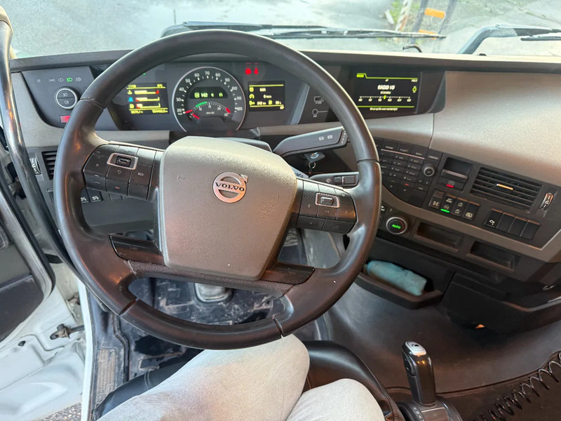 Tahač Volvo FH 500 6X4 - BIG AXLES - EURO 6 + TIPPER HYDRAULICS: obrázek 14