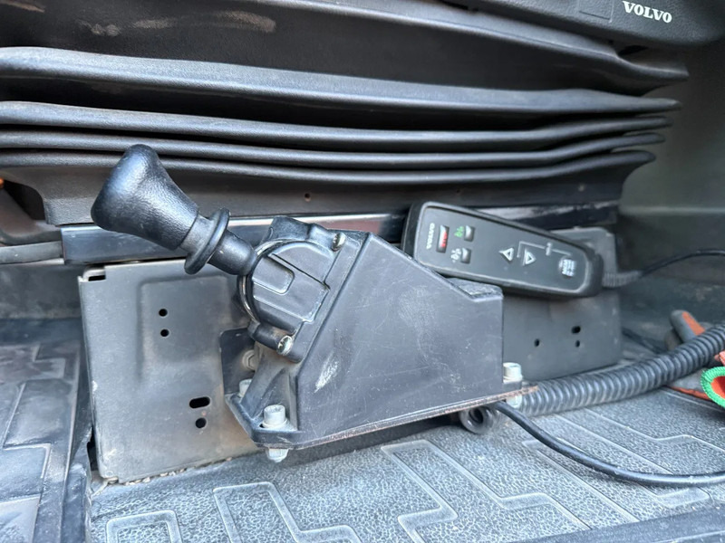 Tahač Volvo FH 500 6X4 - BIG AXLES - EURO 6 + TIPPER HYDRAULICS: obrázek 11