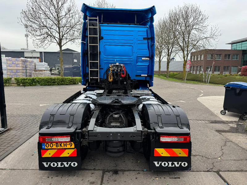 Volvo FM 370 4X2 EURO 6 SKIRTS TÜV TILL 10-2025 - Tahač: obrázek 5 Volvo FM 370 4X2 EURO 6 SKIRTS TÜV TILL 10-2025 - Tahač: obrázek 5