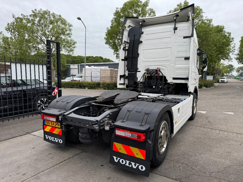 Volvo FM 380 4X2 EURO 6 NEW FACE SKIRTS AIRCO SPOILERS - Tahač: obrázek 5 Volvo FM 380 4X2 EURO 6 NEW FACE SKIRTS AIRCO SPOILERS - Tahač: obrázek 5