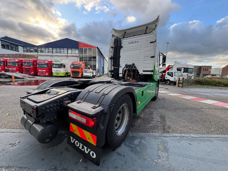 Volvo FM 420 4X2 EURO 6 SKIRTS AUTOMATIC - Tahač: obrázek 5 Volvo FM 420 4X2 EURO 6 SKIRTS AUTOMATIC - Tahač: obrázek 5