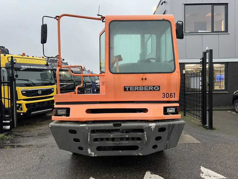 Terberg YT 222 YT222 - Terminálový traktor: obrázek 2 Terberg YT 222 YT222 - Terminálový traktor: obrázek 2