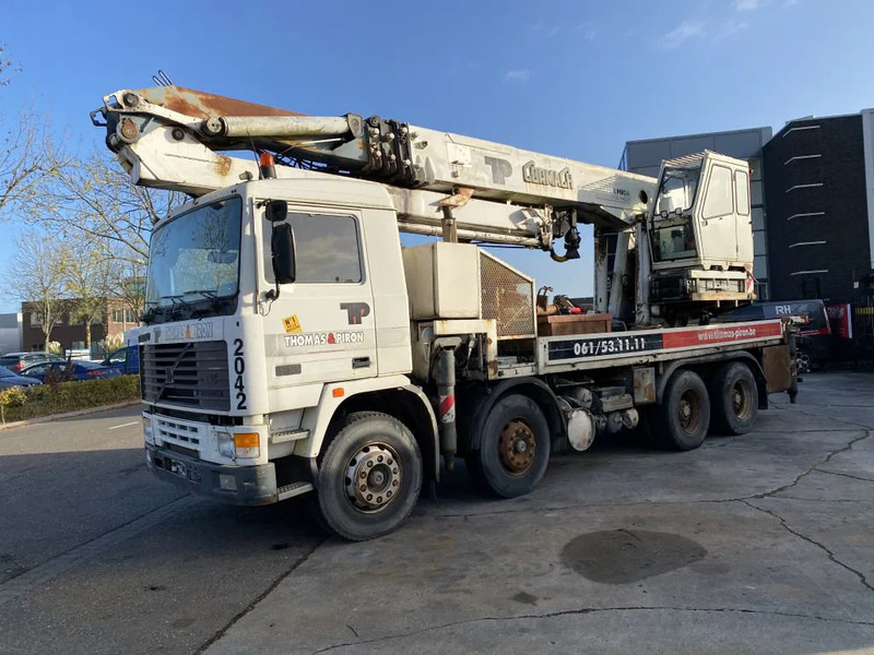 Volvo F 12 8X4 + CORMACH 87000 CRANE - 8.642 HOURS - Auto s hydraulickou rukou: obrázek 4 Volvo F 12 8X4 + CORMACH 87000 CRANE - 8.642 HOURS - Auto s hydraulickou rukou: obrázek 4